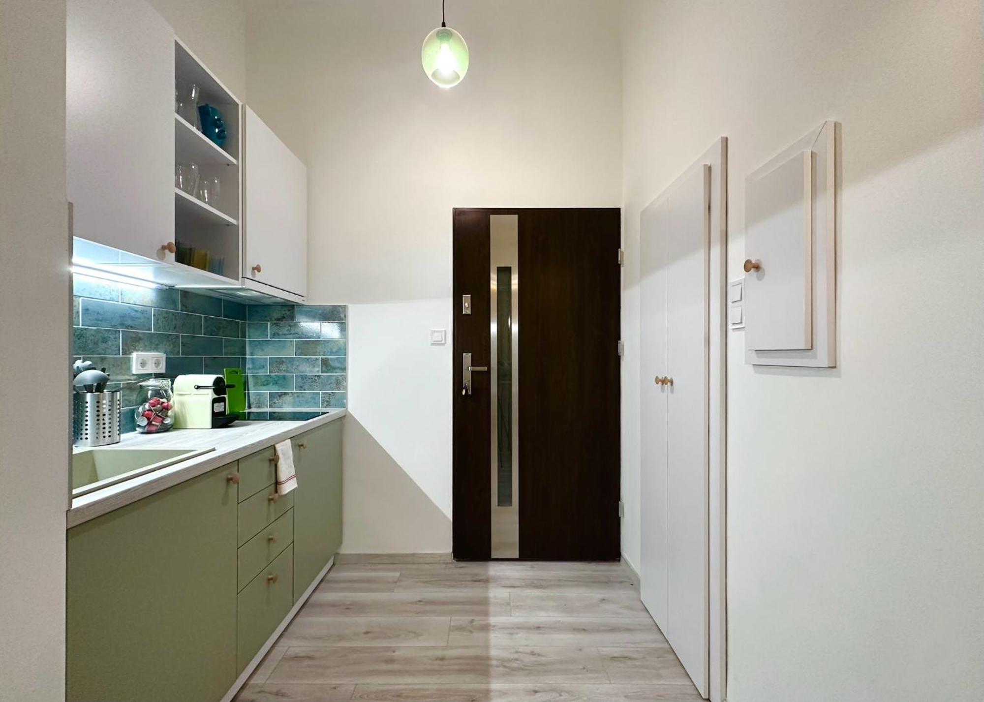 Apartament Colorful By The Danube ---free Parking--- *